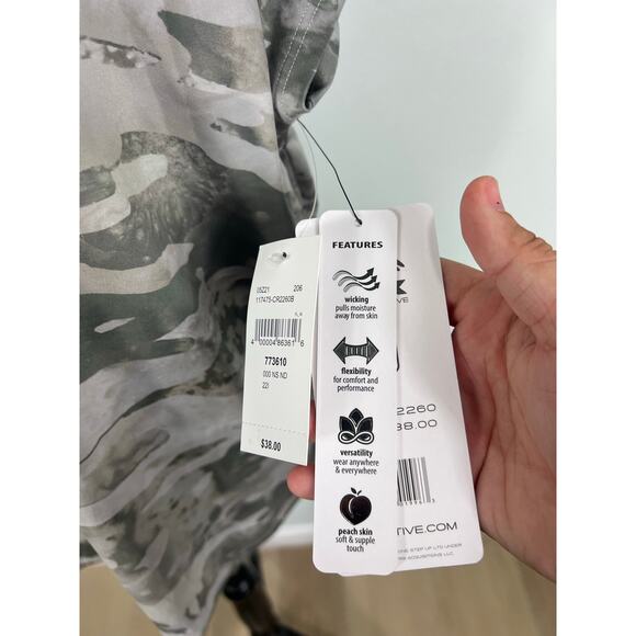 NWT RBX Green white camo V-neck Short Sleeve Shirt - Picture 5 of 8